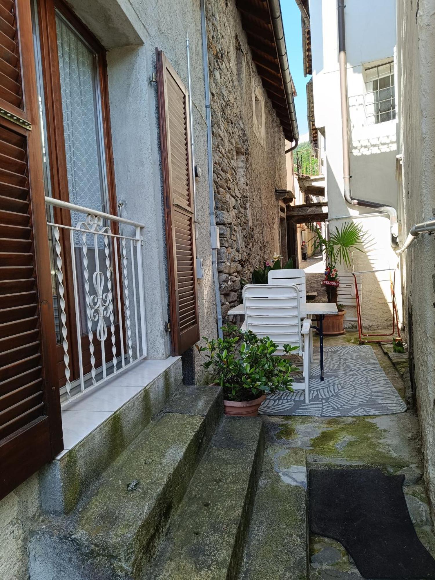 Casa Chiara Daire Intragna Dış mekan fotoğraf